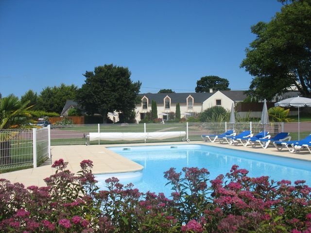 La piscine et ensemble des gites  Clohars Carnoet proche de Lorient Bretagne sud